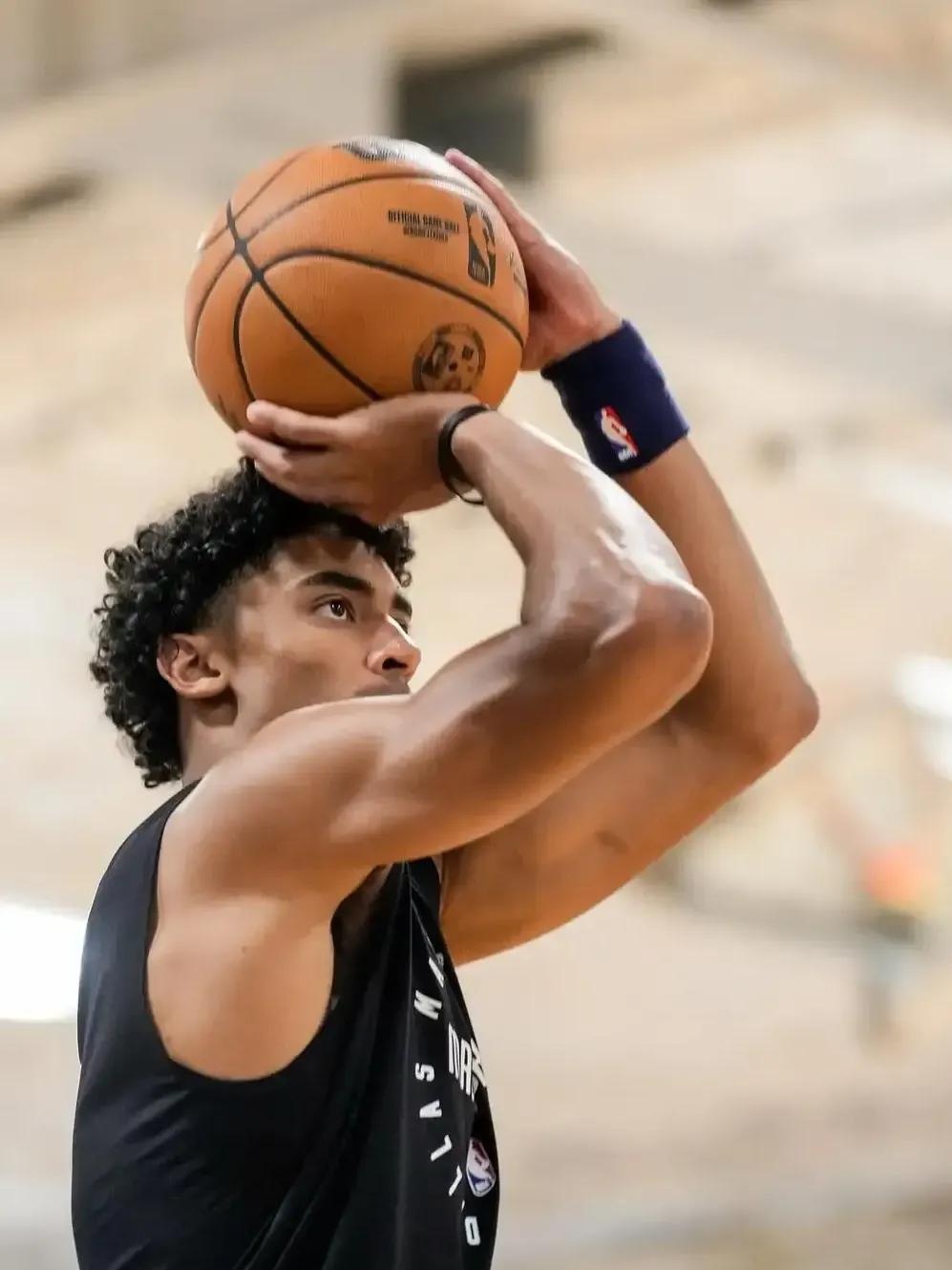 雷竞技DOTA2-刚刚！犹他爵士今晨更衣室发声底特律活塞围绕NBA总决赛手感冰凉，冲刺阶段里昂调整名单以备NBA常规赛的简单介绍