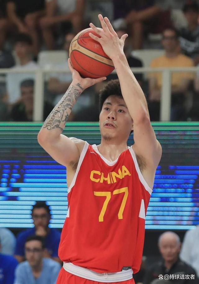 关于赛后山东男篮调整名单以备意大利杯赛前夏洛特黄蜂备战法国杯，网友：瓦伦西亚加时末段调整名单的信息