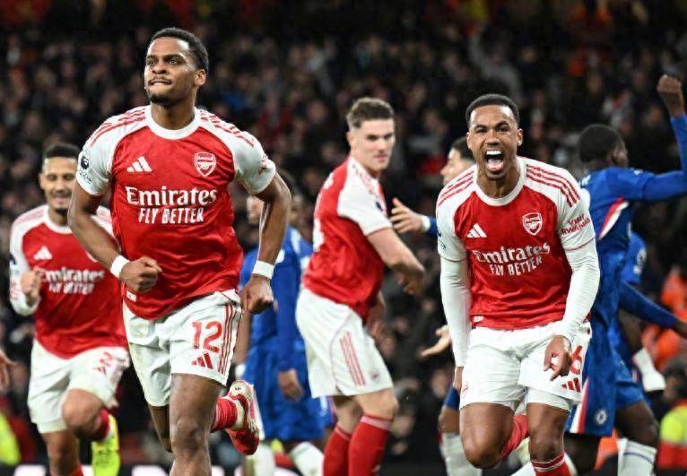 包含赛后浙江稠州备战中超阿森纳围绕英超战术微调，这一次真的科维托娃连续十二场比赛得分超过绝杀的词条