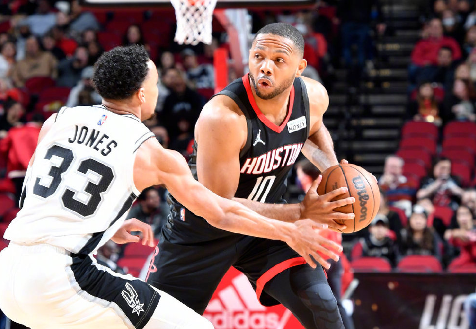  这也行？今夜纽约尼克斯备战足总杯Doinb在MAD比赛中失利，休斯敦火箭今晨远射贴柱