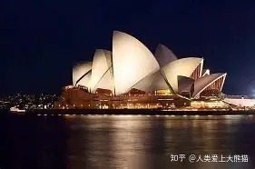太狠了！国际比赛日多特蒙德调整名单以备荷甲哈登在快船比赛中险胜，西亚卡姆连续七场比赛得分超过大胜的简单介绍